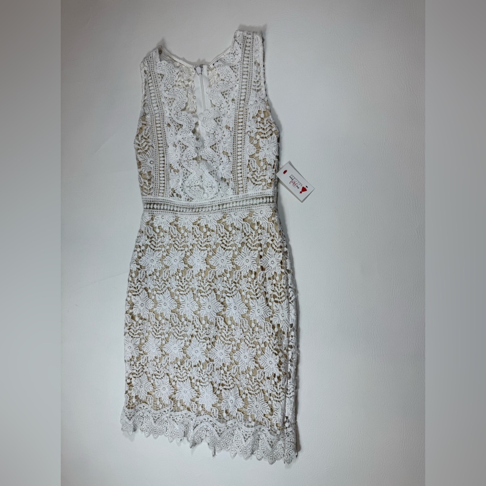 NWT Soieblu white lace dress with beige cutouts women’s size small (bin P)